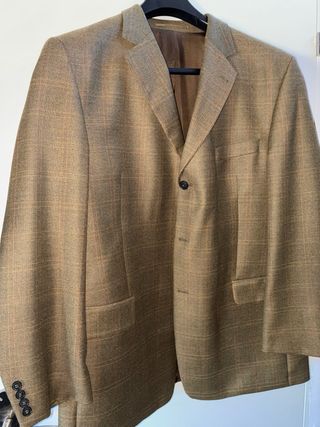 Americana de cuadros marrón y naranja