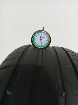 225 60 18 100V MICHELIN PILOT SPORT 4