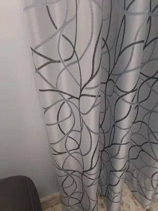 Cortinas azules y grises