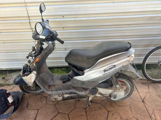 Derbi Atlantis entera o para piezas