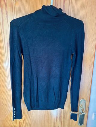 Jersey Zara cuello alto negro