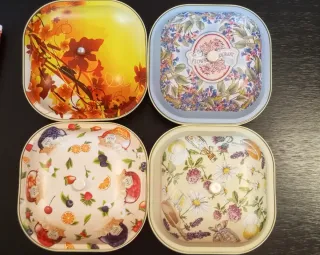 Caja metálica repostería/galletas 4 diseños