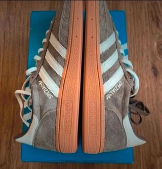 adidas Zapatillas Sin Usar en caja mujer Talla 40