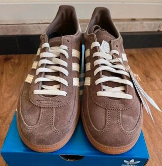 adidas Zapatillas Sin Usar en caja mujer Talla 40