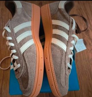 adidas Zapatillas Sin Usar en caja mujer Talla 40