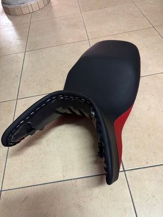 Asiento BMW G650GS