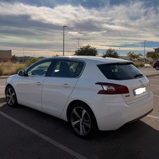 Peugeot 308 Active 1.2 PureTech 130CV Automático
