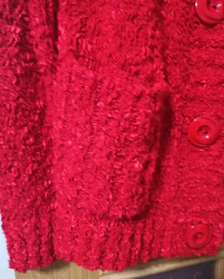 Chaqueta roja Nova con botones y bolsillos