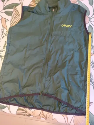 Chaleco cortavientos Oakley
