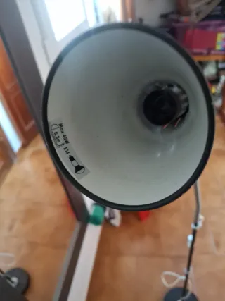 Lámpara de pie Ikea negra