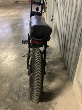 Bici Eléctrica Custom Negra