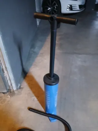 Pompa ad aria per piscine e canoe