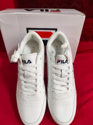 Zapatillas Fila Orbit Low Blancas Hombre de piel