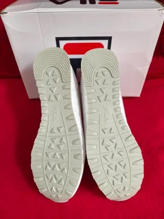 Zapatillas Fila Orbit Low Blancas Hombre de piel