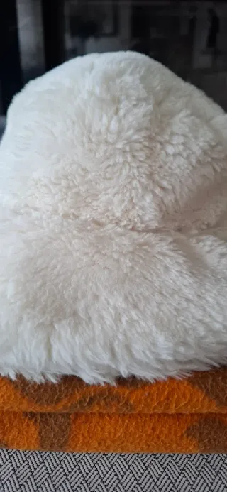 Cappello invernale in pelliccia sintetica