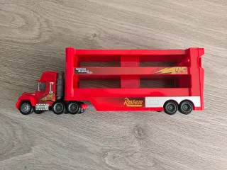 Camión Transportador Cars Rojo