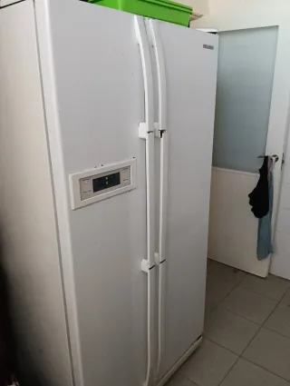 Nevera Samsung blanca, precio negociable