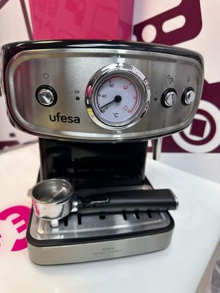 Cafetera Espresso Ufesa Brescia Ce7244 1.5 L