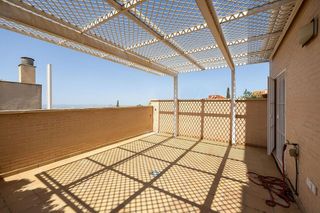 Casa pareada en venta en Bola de Oro - Serrallo en Granada