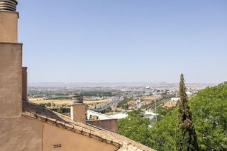 Casa pareada en venta en Bola de Oro - Serrallo en Granada