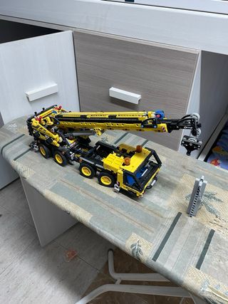 LEGO Technic Gru Mobile 42108