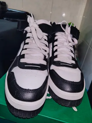 Tenis Puma Blanco y Negro