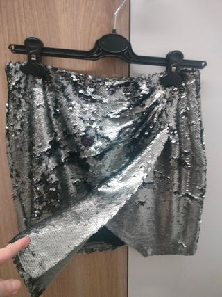 Falda fiesta lentejuelas plata. Talla M. Sfera