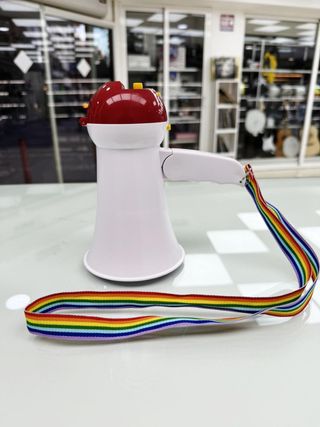 Megáfono blanco portátil