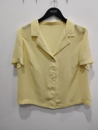 Blusa vintage amarilla hecha a mano