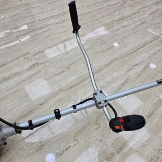 Desbrozadora ANOVA D545 44,8cc 1,6kw