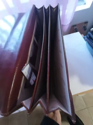 Cartera portadocumentos de piel