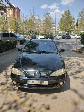 vendo Renault Meganne solo atiendo wasapt o tlf