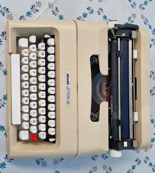 Máquina de escribir Olivetti