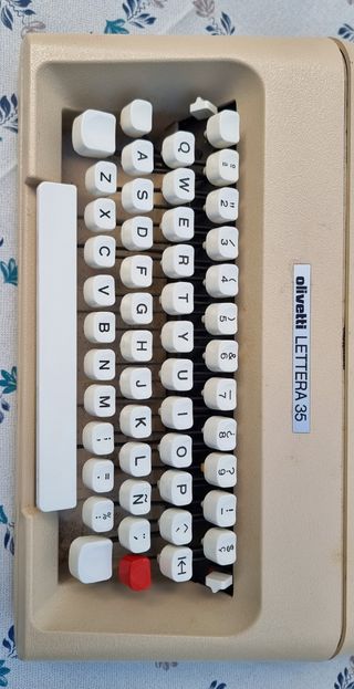 Máquina de escribir Olivetti
