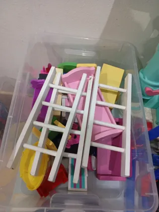 Casa de muñecas de madera