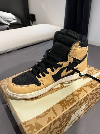Nike Air Jordan 1 High OG Beige/Negro