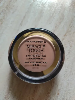 Max Factor Miracle Touch 70 Natural