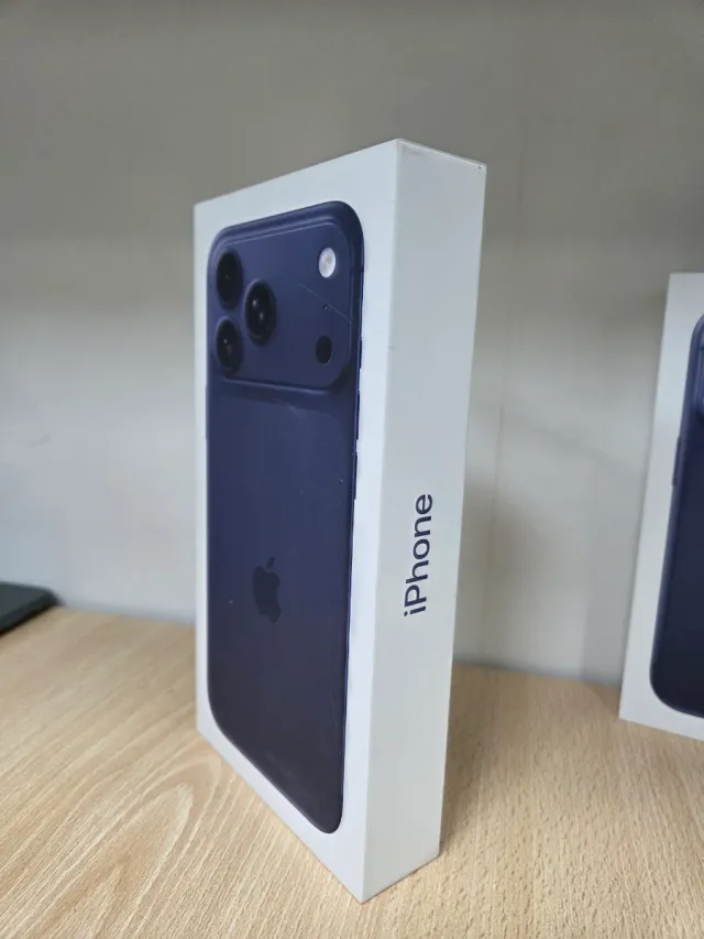 iPhone 17 Pro Max 512GB Azul Novo