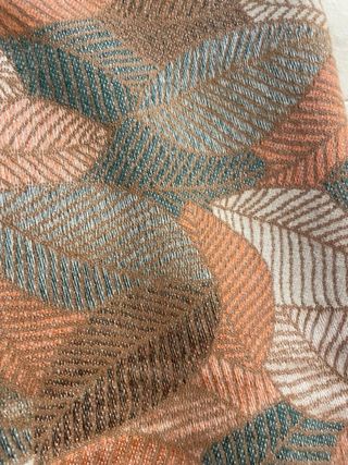 Bufanda con estampado de hojas