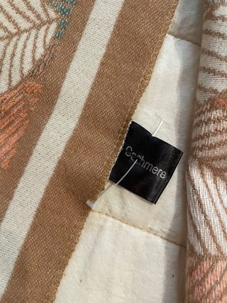 Bufanda con estampado de hojas