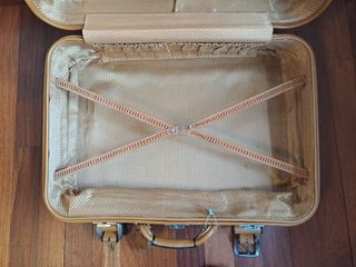 Maleta vintage marrón