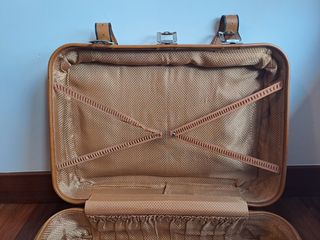 Maleta vintage marrón