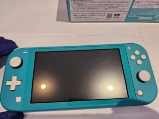 Nintendo Switch Lite NUEVA A ESTRENAR