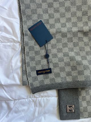 Conjunto Louis Vuitton: Gorro y Bufanda