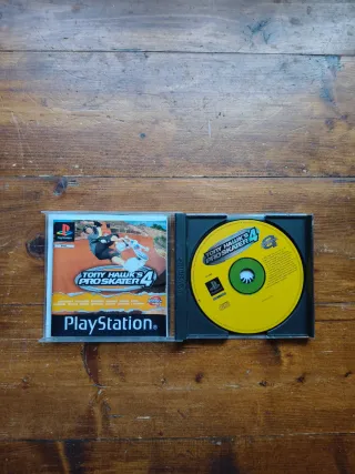 Tony Hawk's Pro Skater 4 - PlayStation