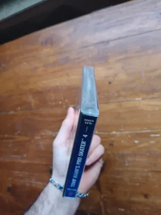 Tony Hawk's Pro Skater 4 - PlayStation