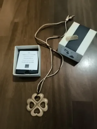 Collana Thun quadrifoglio beige e marrone
