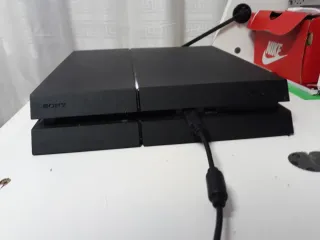 PS4+mando+2 juegos