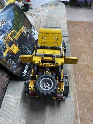 LEGO Technic Jeep Wrangler Rubicon 42122