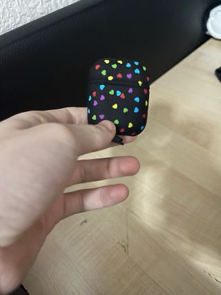 Funda Catalyst AirPods Corazones Waterproof